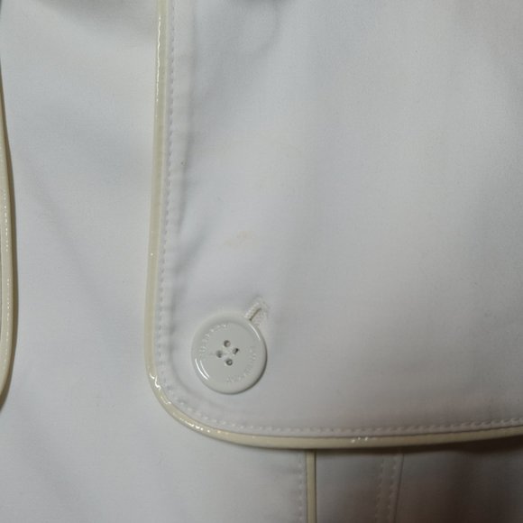 Burberry Short Belted Jacket - Picture 8 of 10